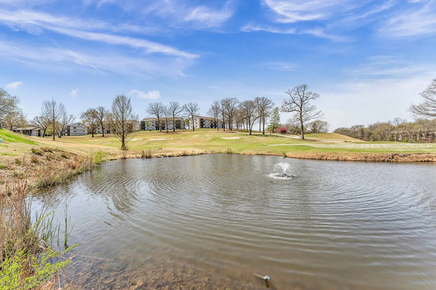 Gorgeous and ALL NEW, Resort, Pools, Lake, Branson 10