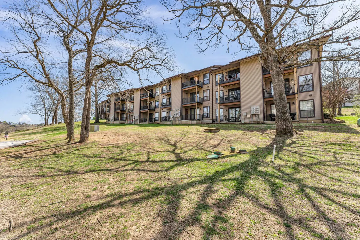 Gorgeous and ALL NEW, Resort, Pools, Lake, Branson 15