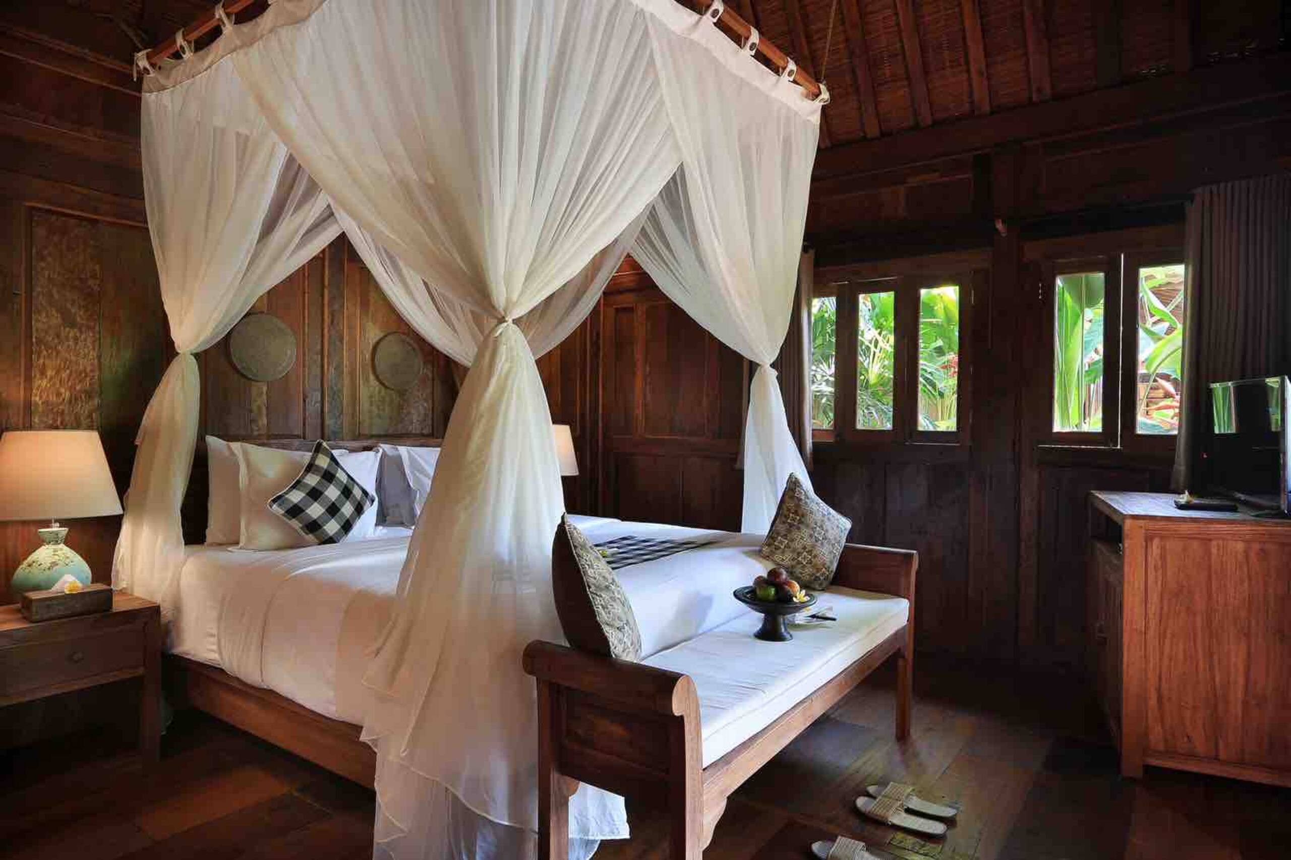 Wooden house w private kitchen and pool view — photo 5