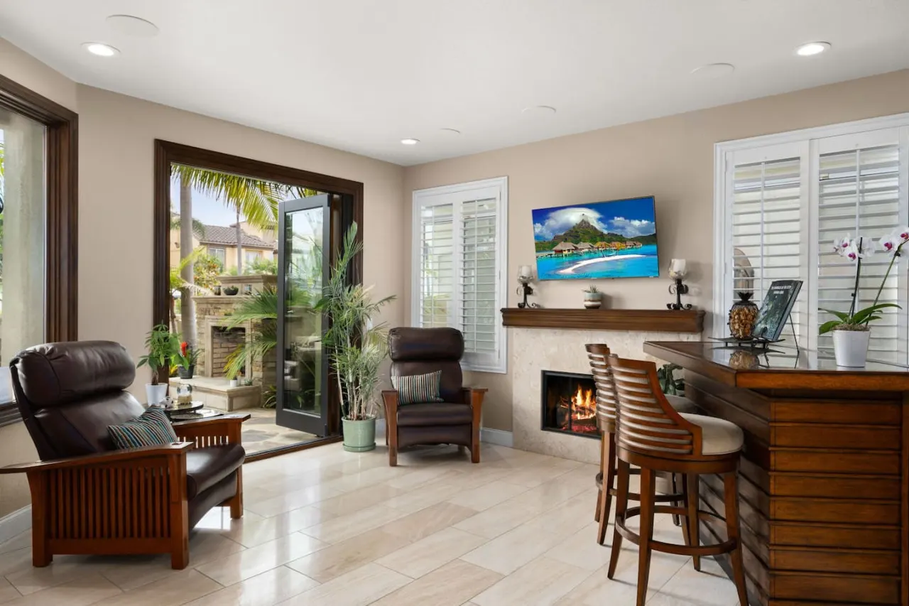 22nd Paradise - Bikes, Fireplace, Hot Tub 20