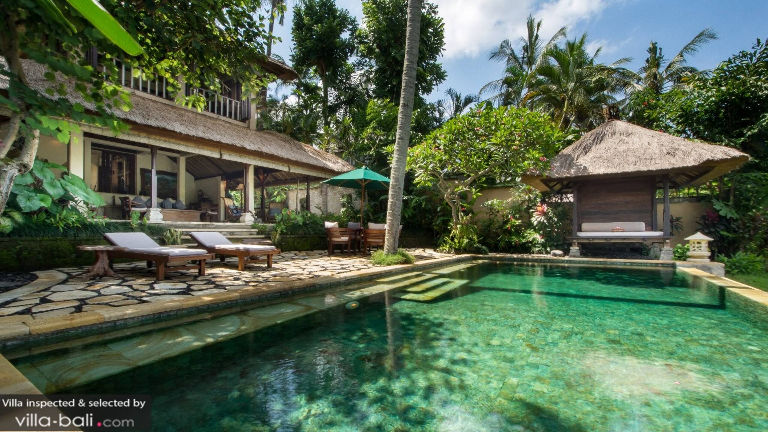 Villa Ria - 2BR Pvt Villas w/ StudyRoom in Ubud