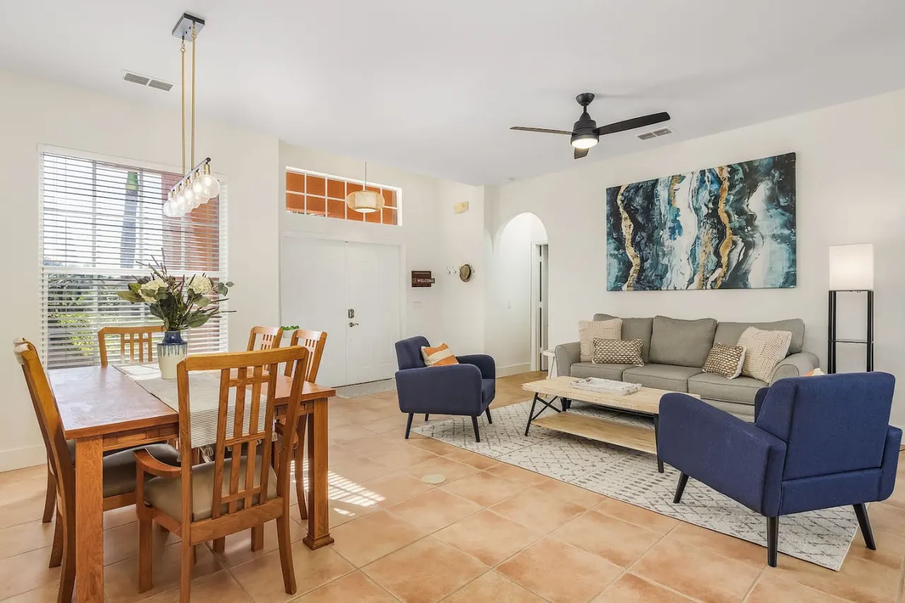 Lakeview Villa*lovely pool home in gated community 12