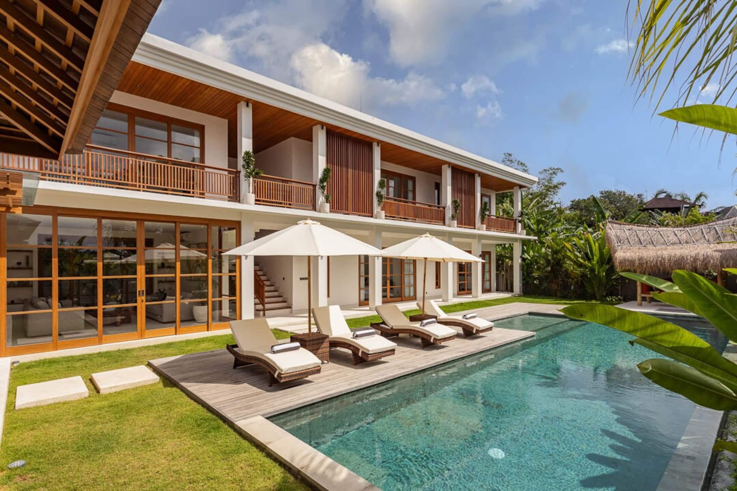 14m Pool — photo 2