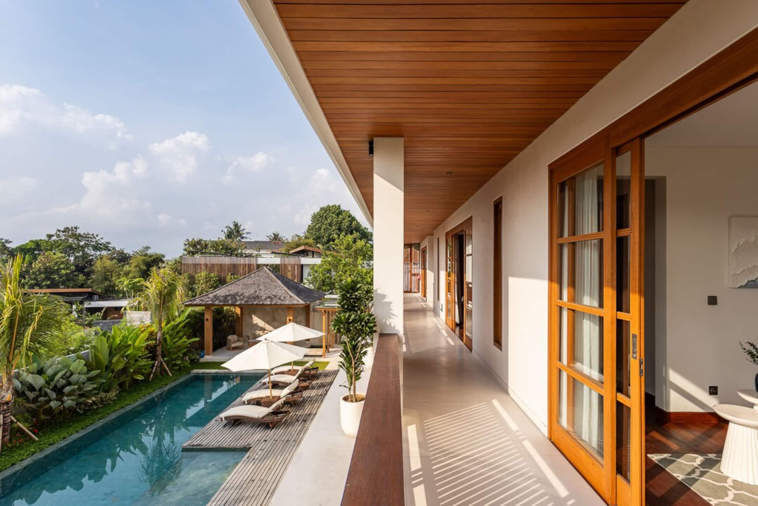 14m Pool — photo 4