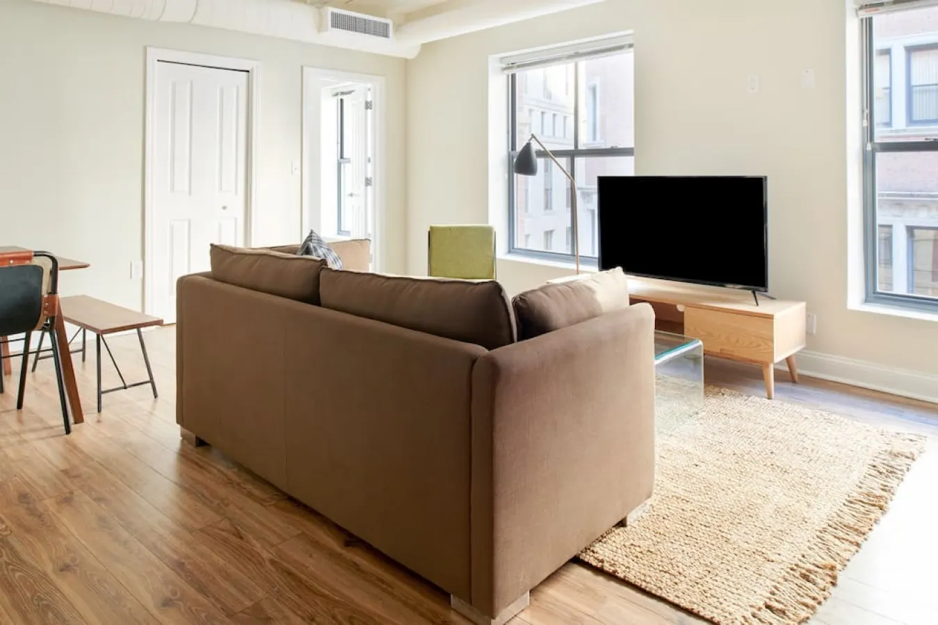 Beautiful 2BR In FIDI Boston Self Check-in 1