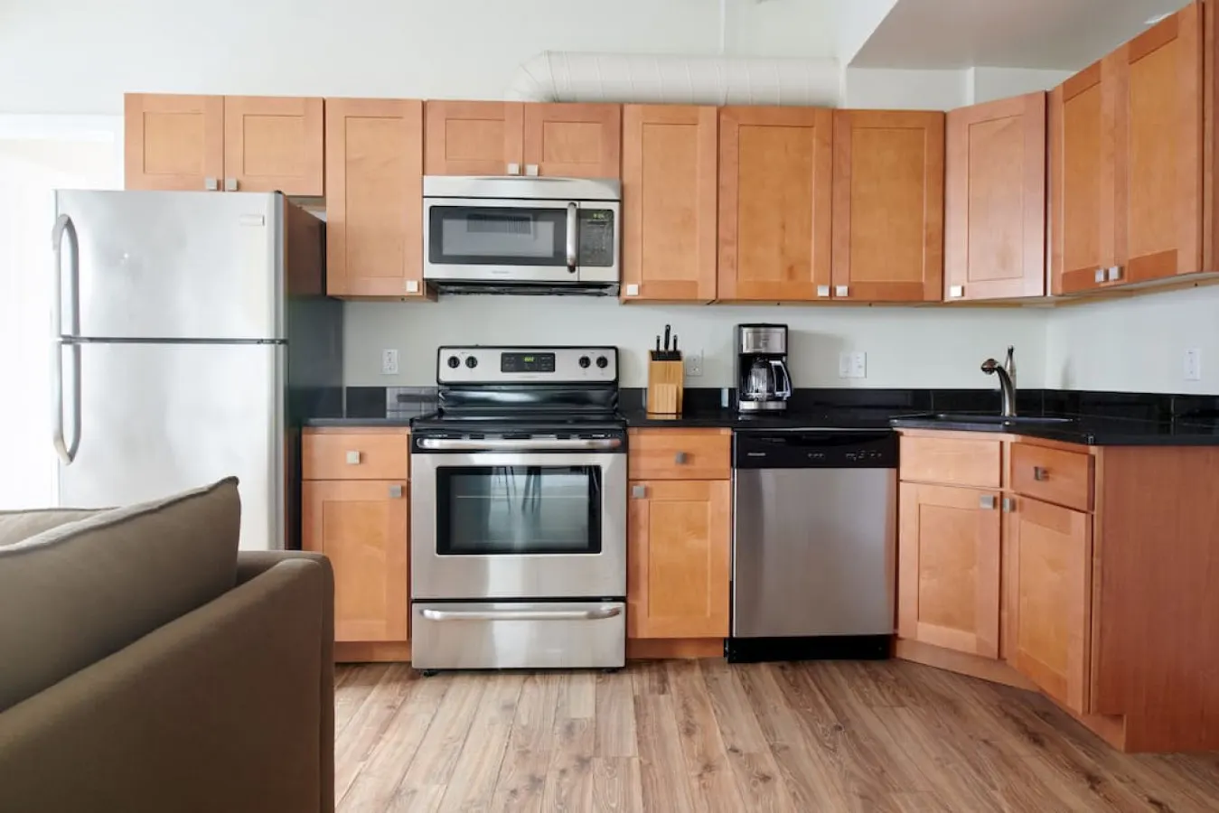 Beautiful 2BR In FIDI Boston Self Check-in 11