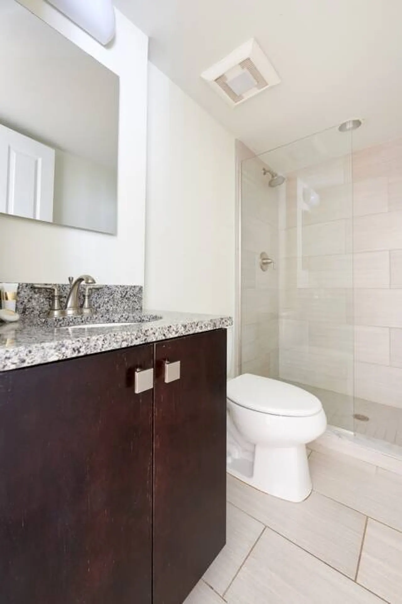 Beautiful 2BR In FIDI Boston Self Check-in 13