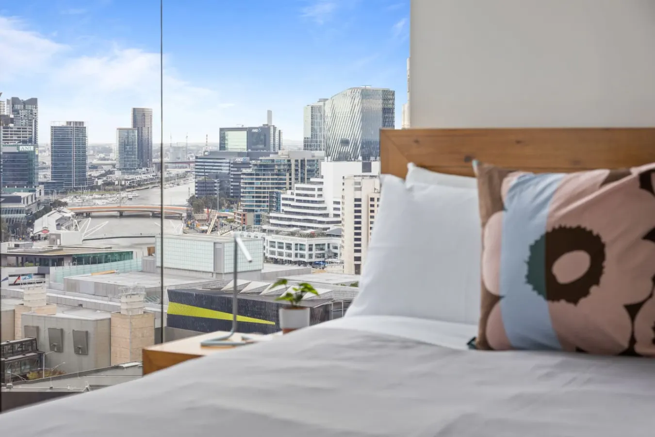 Arin- Penthouse Style 3 bed/2bath Melbourne Home 20