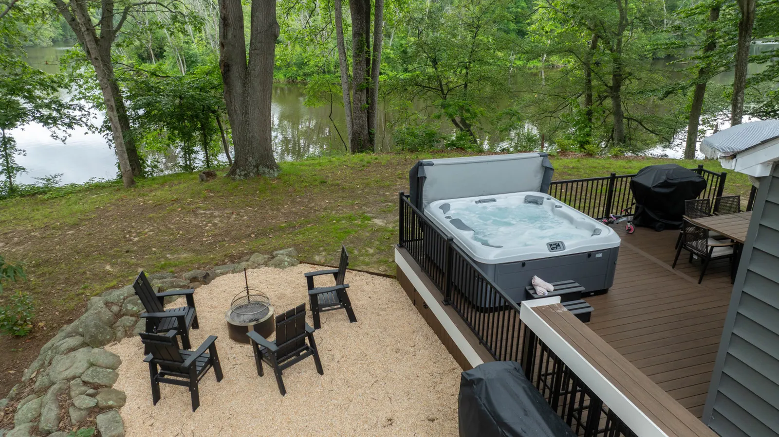 Riverfront Romance Retreat 13