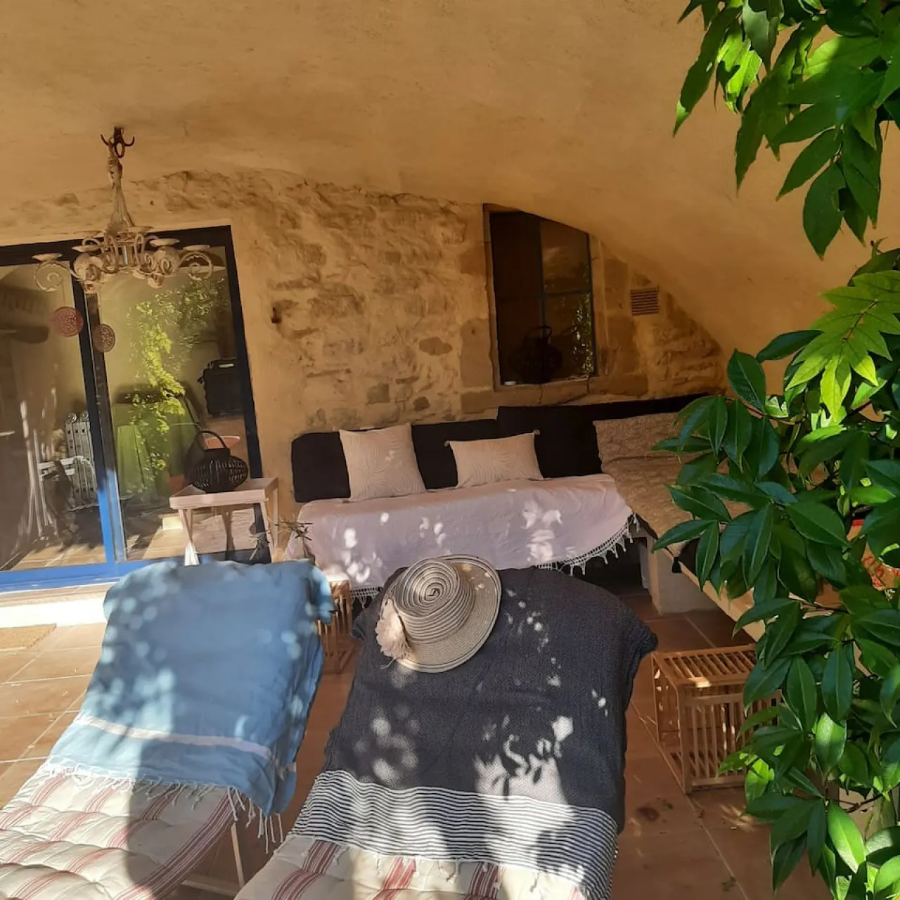 Les Mûriers- typical Stonehouse with private pool 11