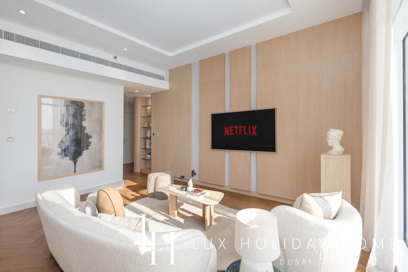 LUX The Banyan Tree Suite 10