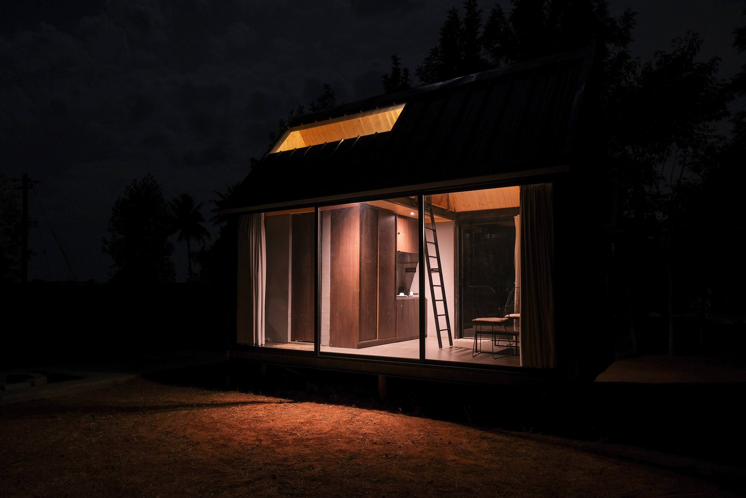 LOFT - Cabin with a view 2
