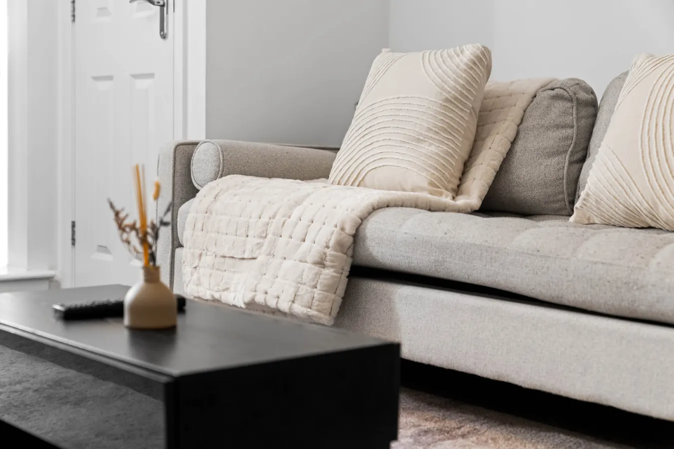 Stylish Gated Central Apartment - Parking - Netflix 10