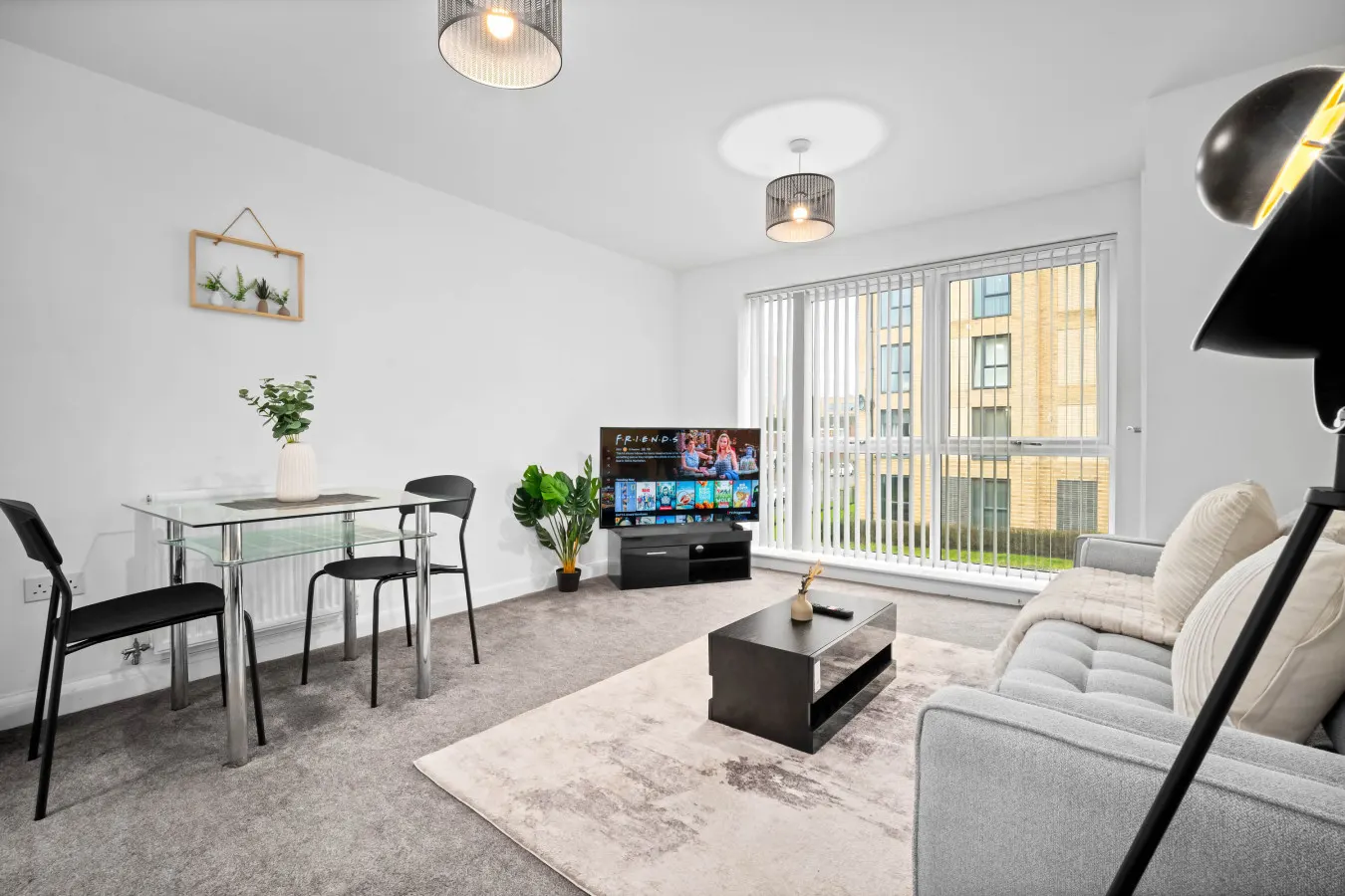 Stylish Gated Central Apartment - Parking - Netflix 11