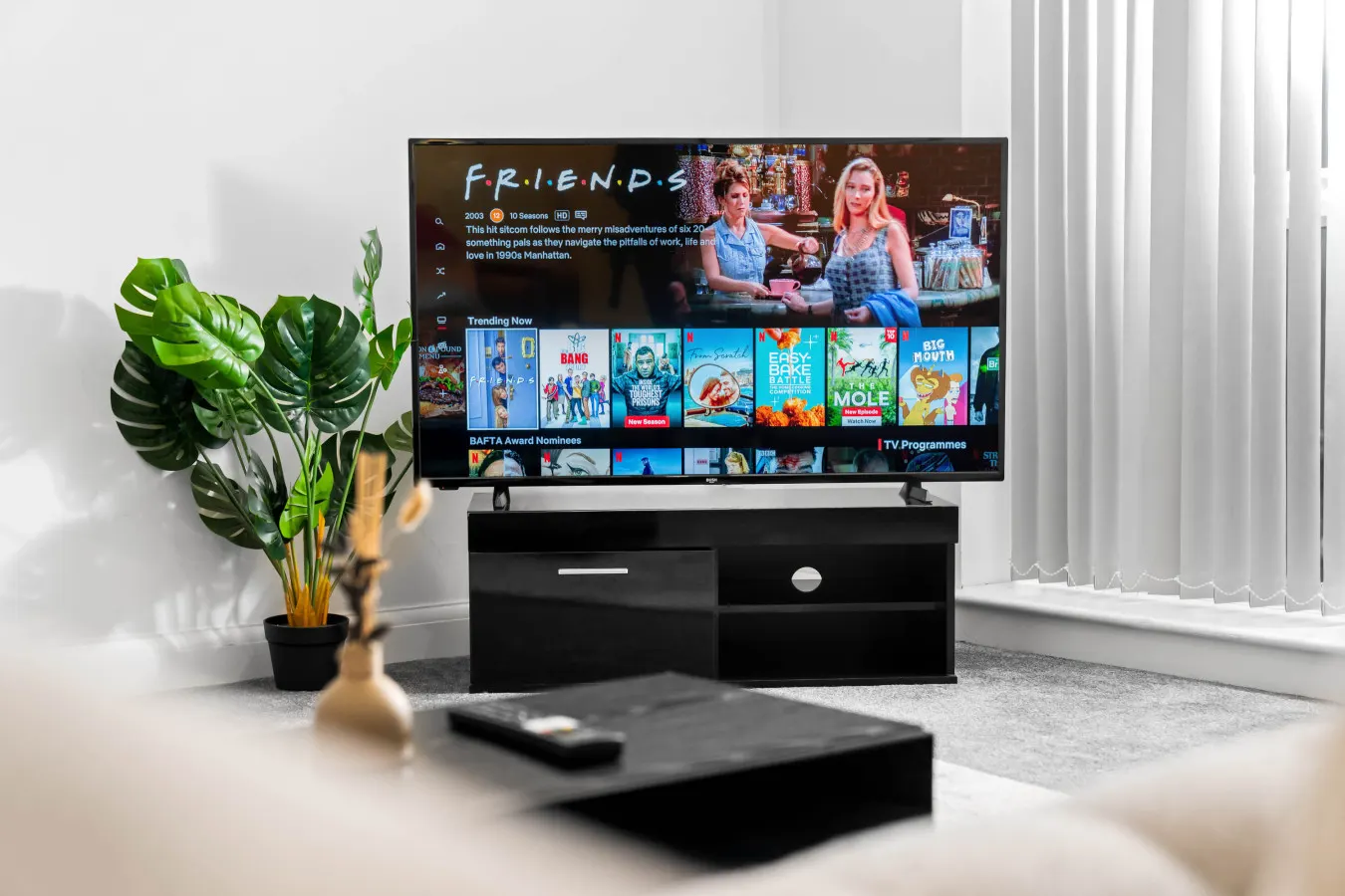 Stylish Gated Central Apartment - Parking - Netflix 17