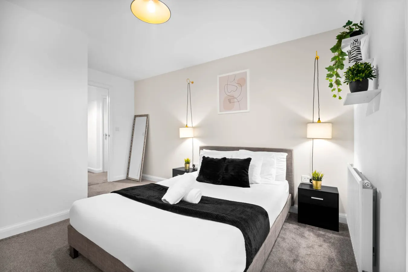 Stylish Gated Central Apartment - Parking - Netflix 7