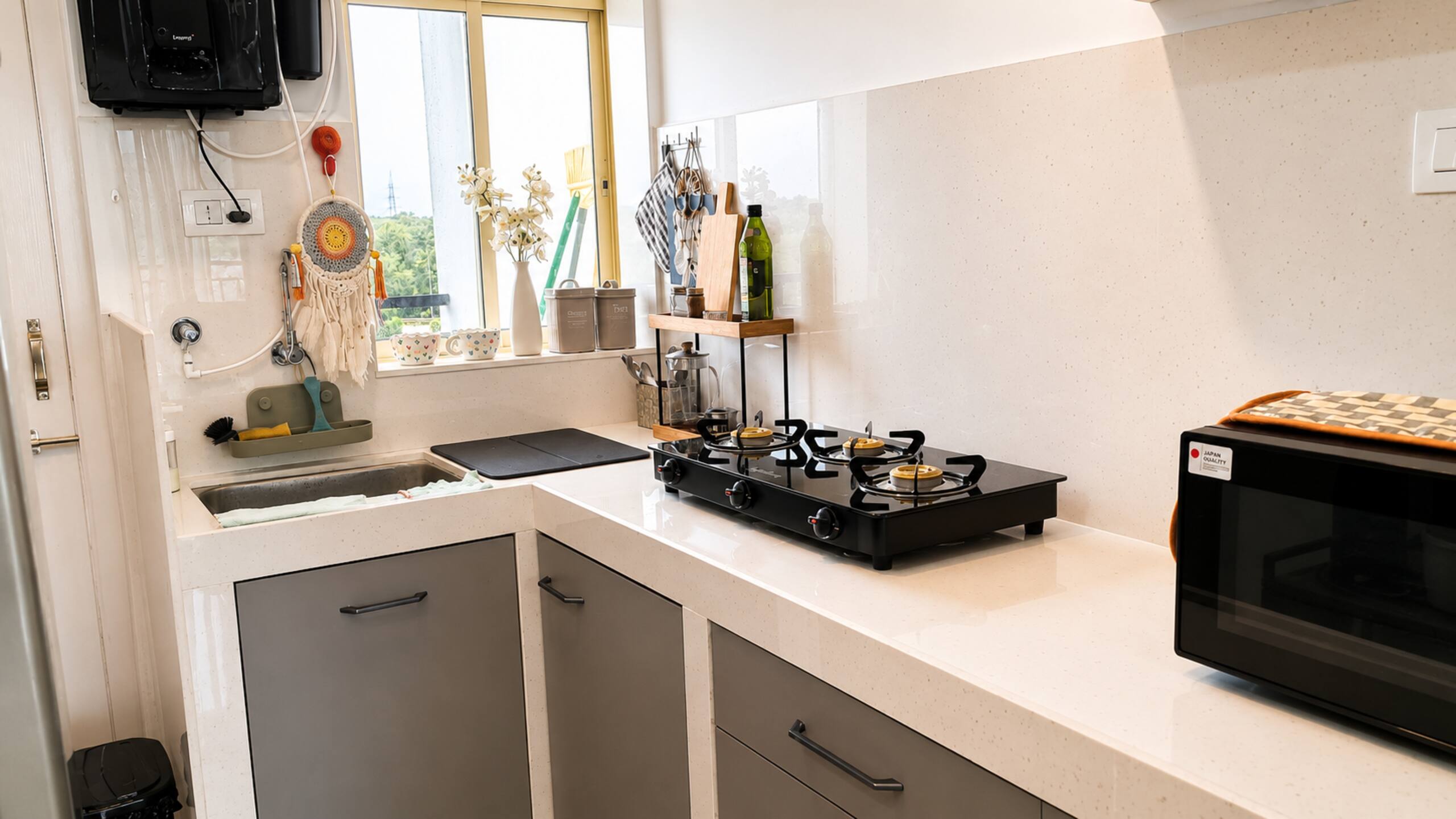 The Olive and Oak - European 2BHK with Hill View 15