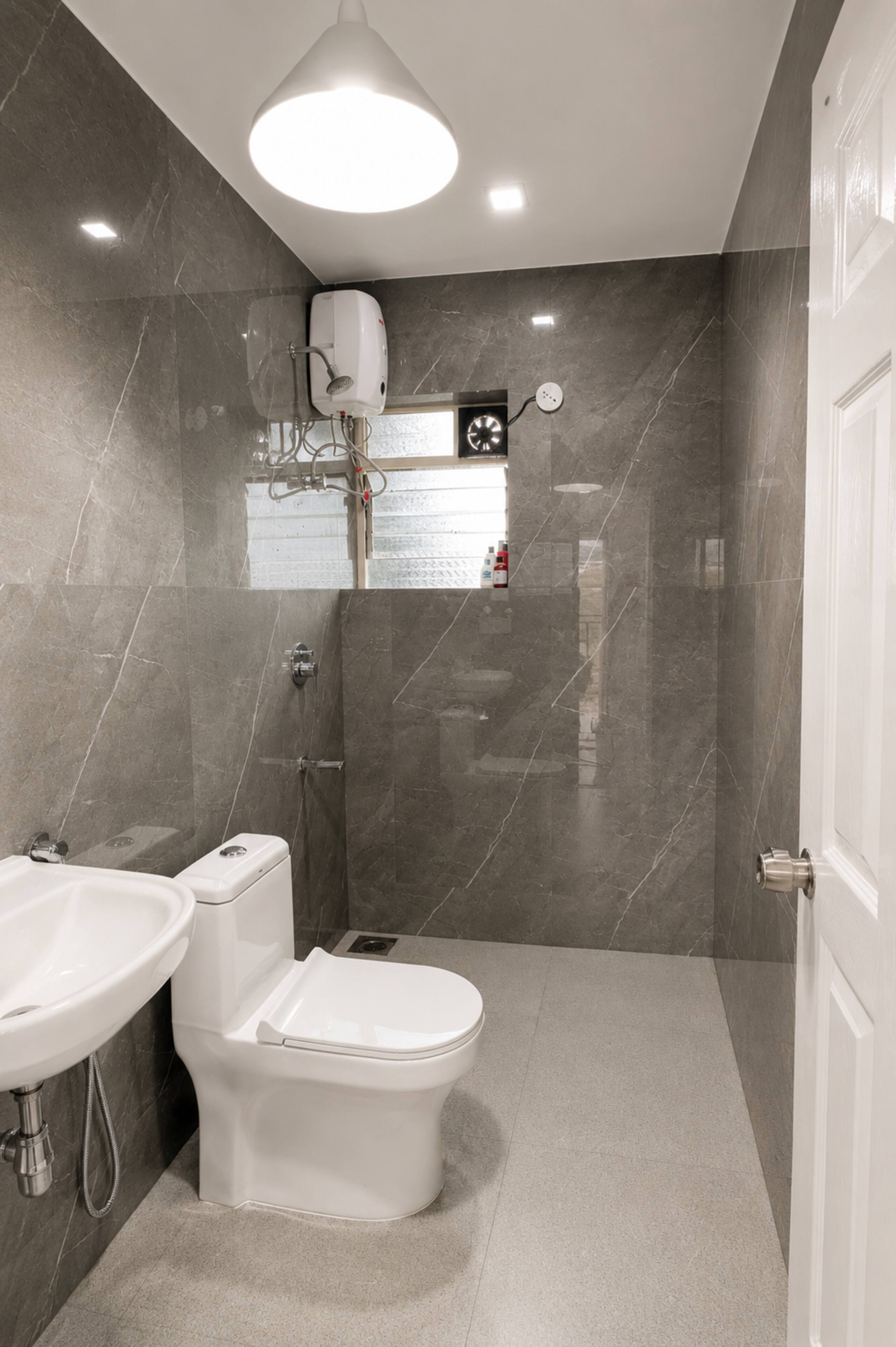 The Olive and Oak - European 2BHK with Hill View 40