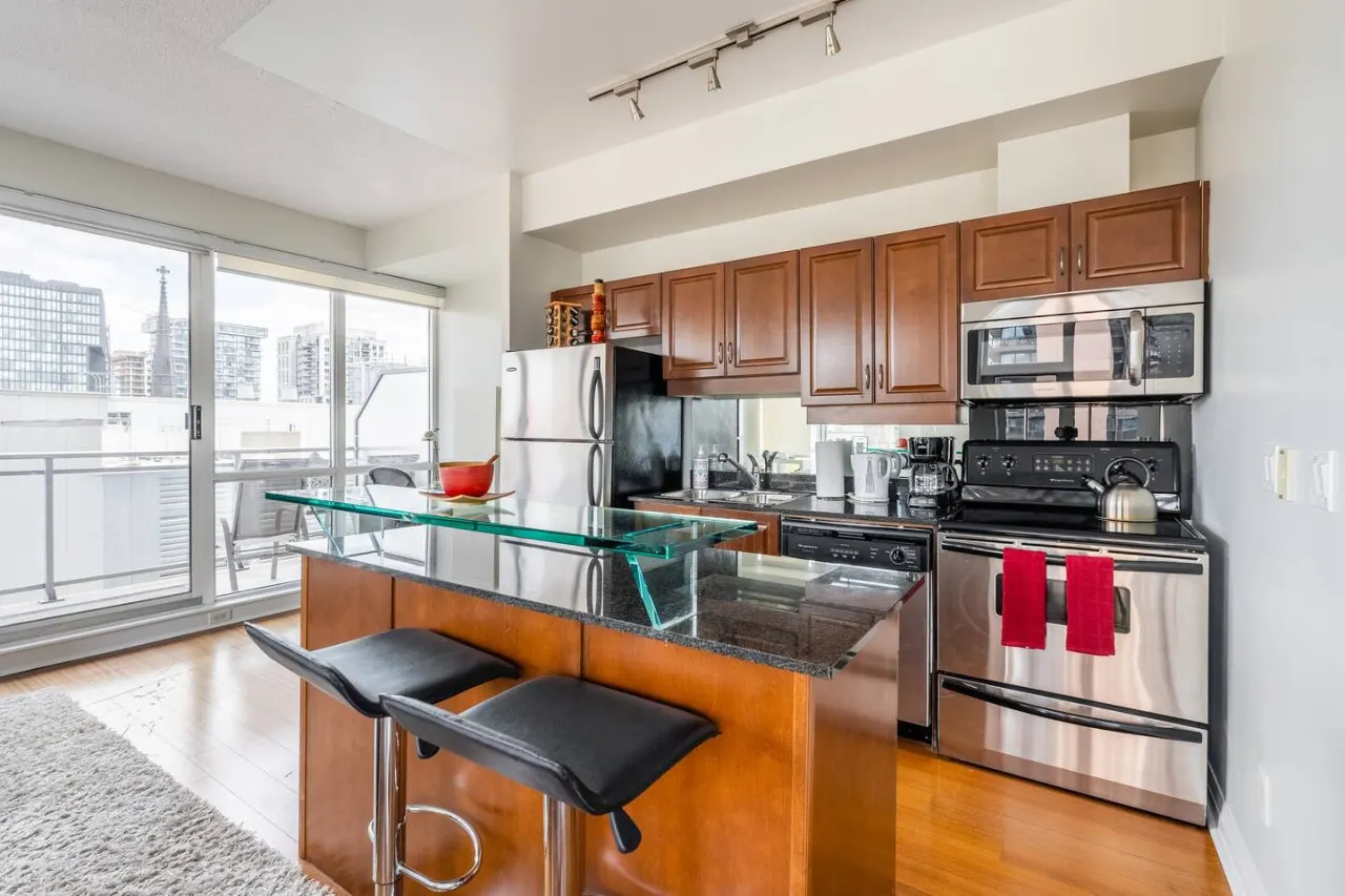 Inviting 1BR Condo Great Location City Views 3