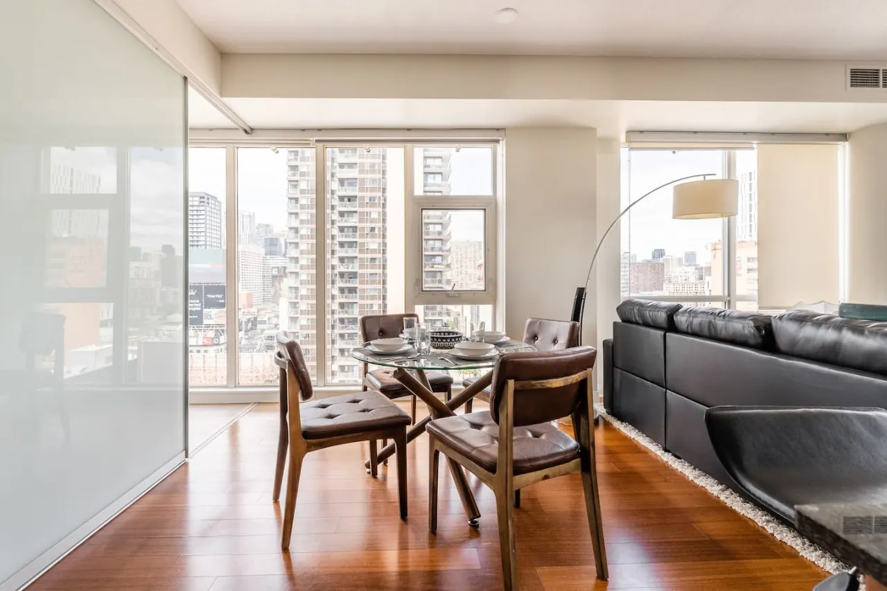 Inviting 1BR Condo Great Location City Views 5