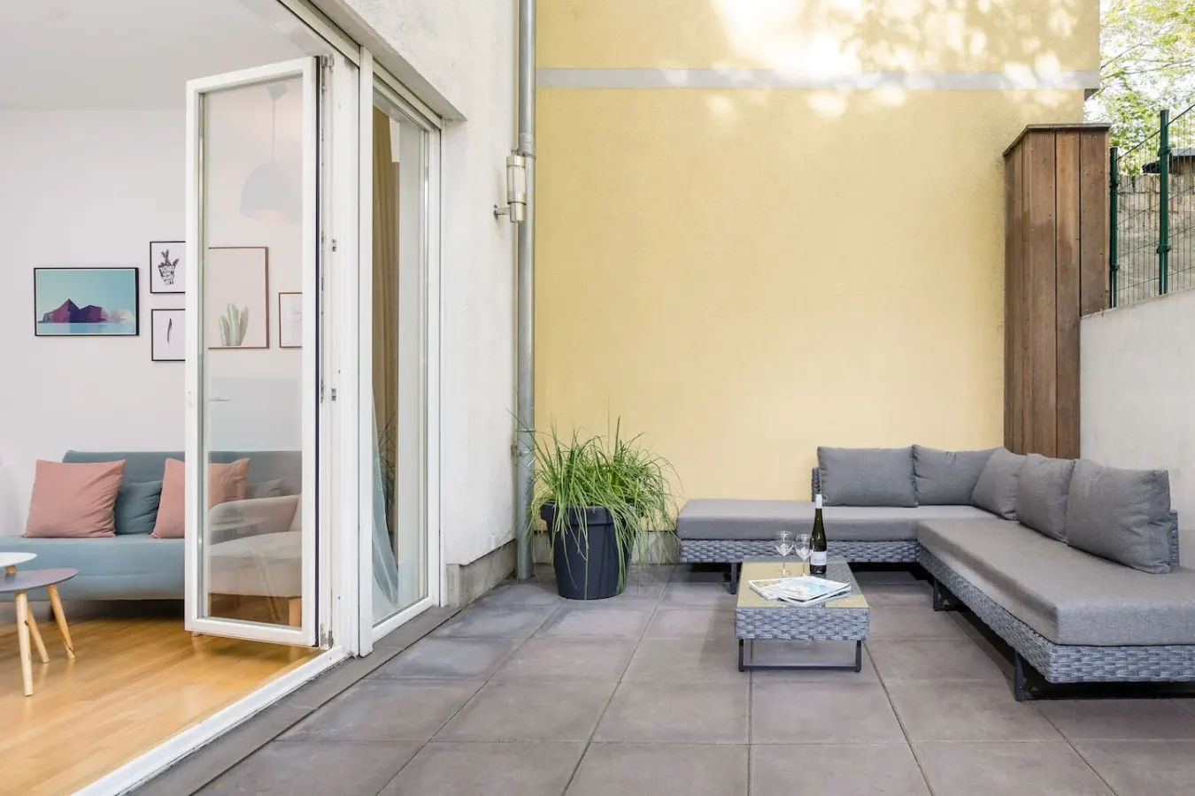 Bright 1 Bedroom Apartment with Terrace 16