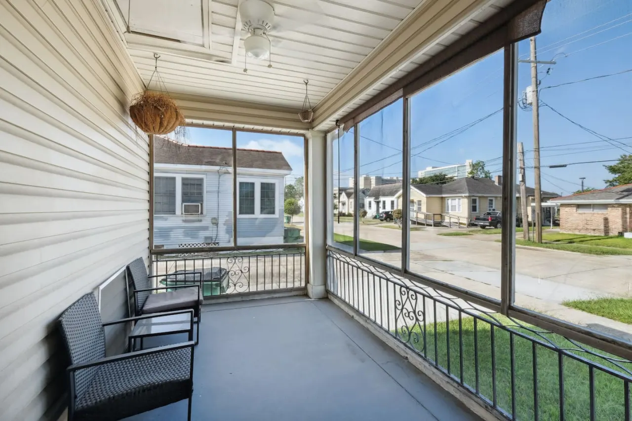 Charming Home NOLA Loft - walk to Ochsner! 11
