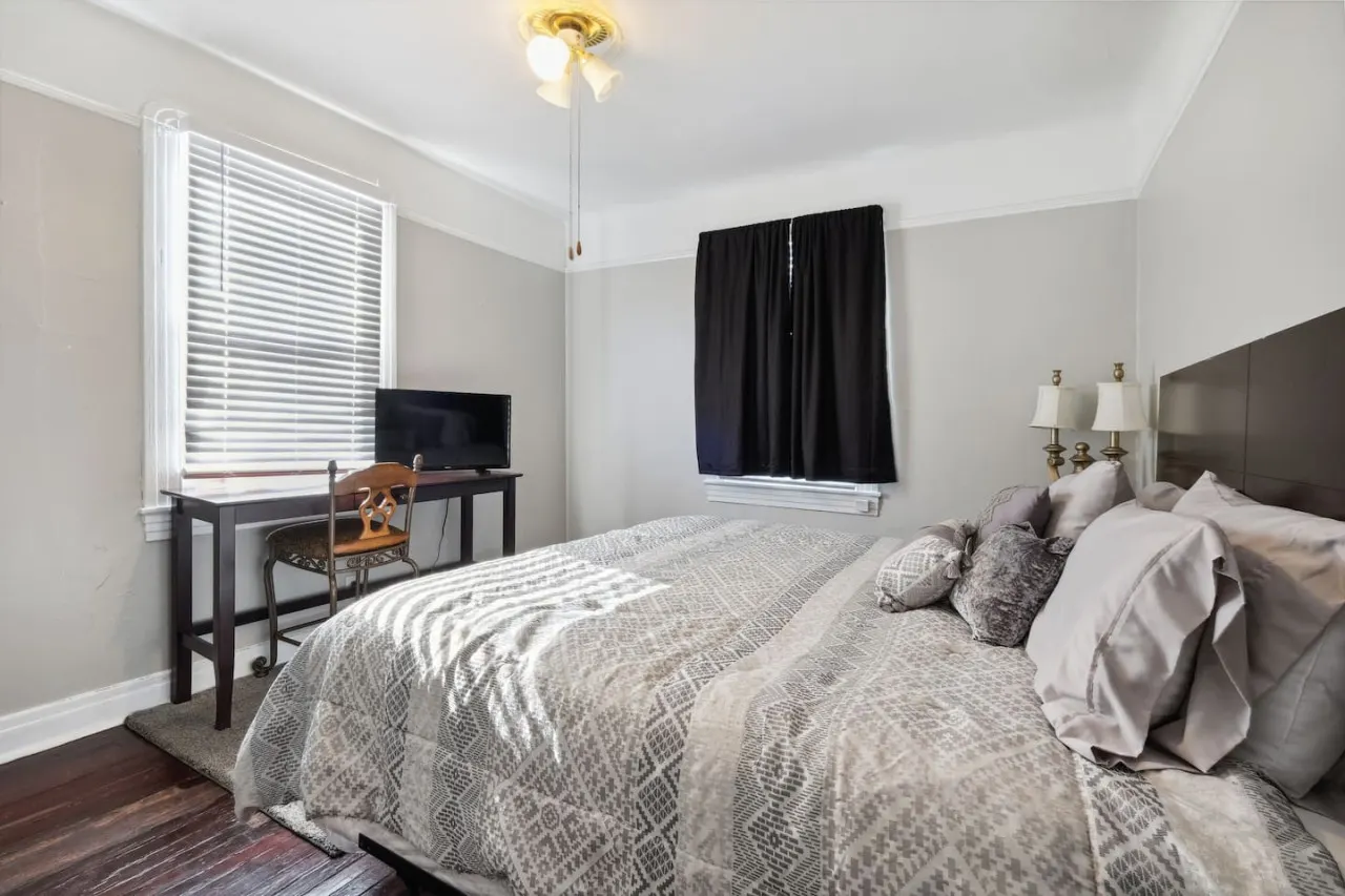 Charming Home NOLA Loft - walk to Ochsner! 14