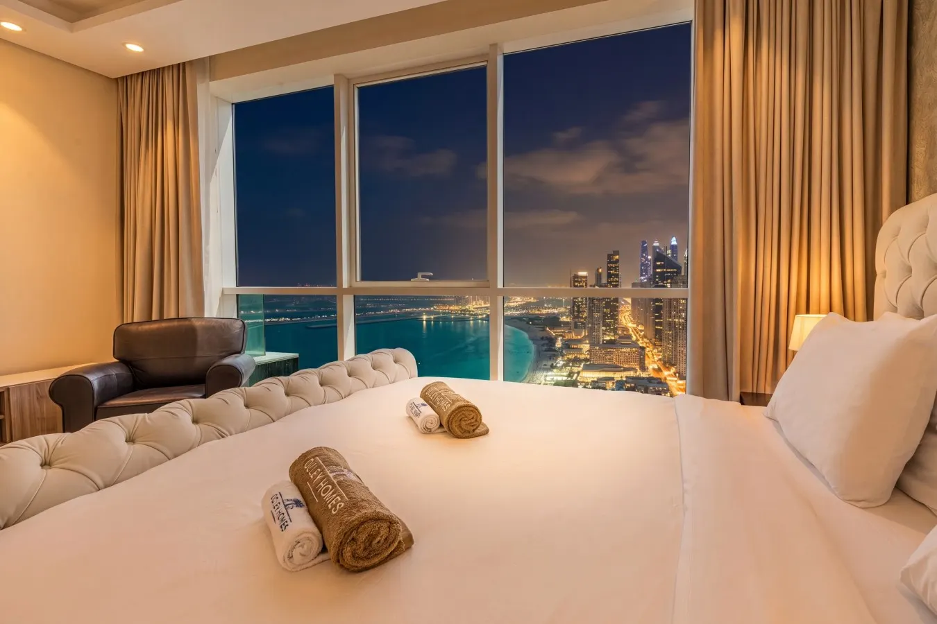 JBR Home w/ incredible View & Private Beach