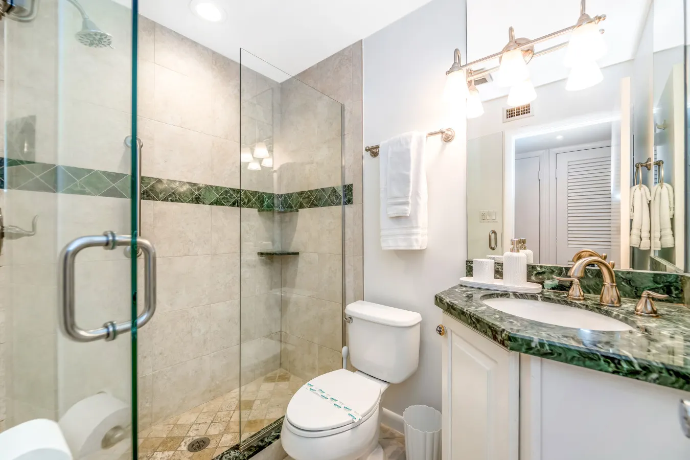 Naples Haven – Walk to Beach & 5th Ave 15