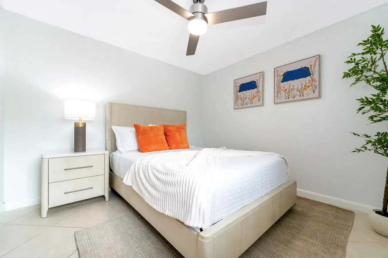 Naples Haven – Walk to Beach & 5th Ave 17