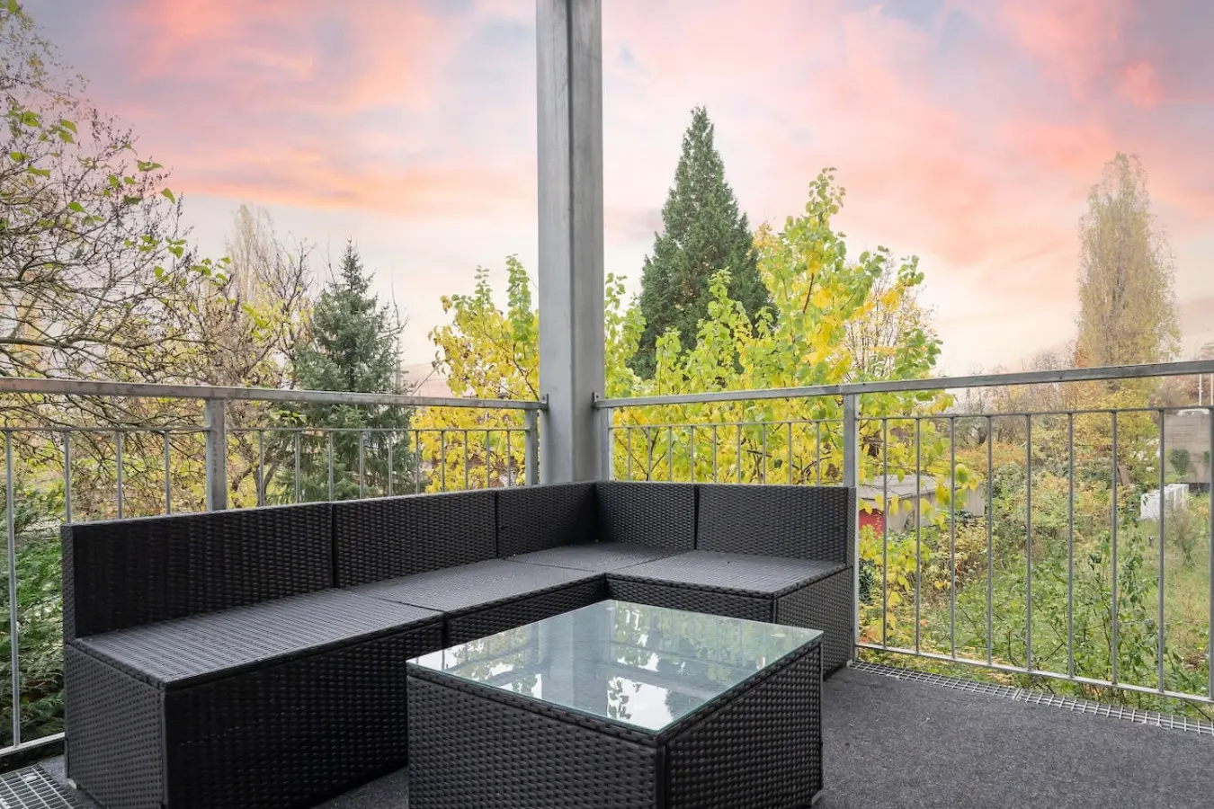 Design Apartment (85sqm) with 2 Bedrooms & Terrace 15