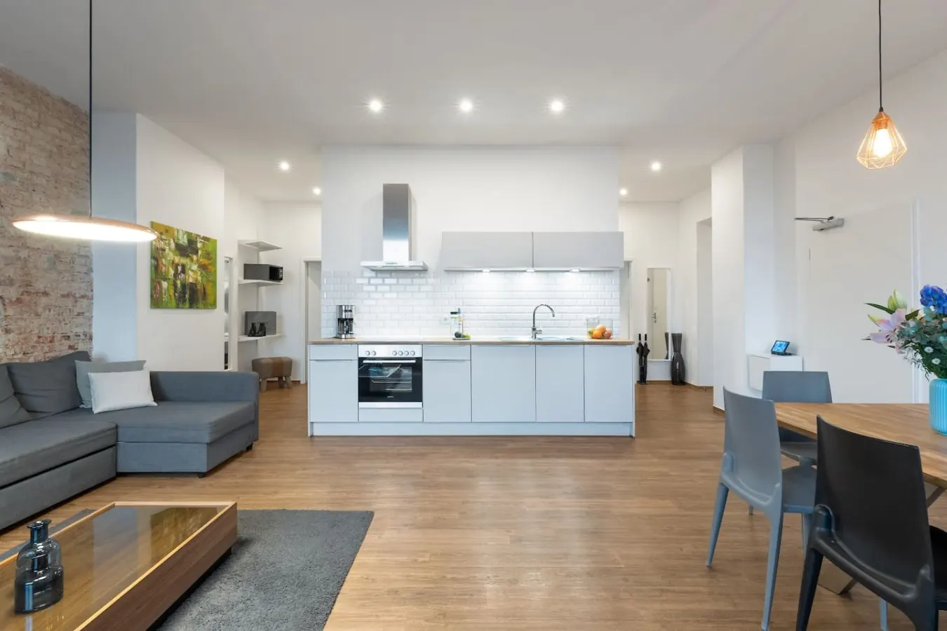 Design Apartment (85sqm) with 2 Bedrooms & Terrace — photo 4