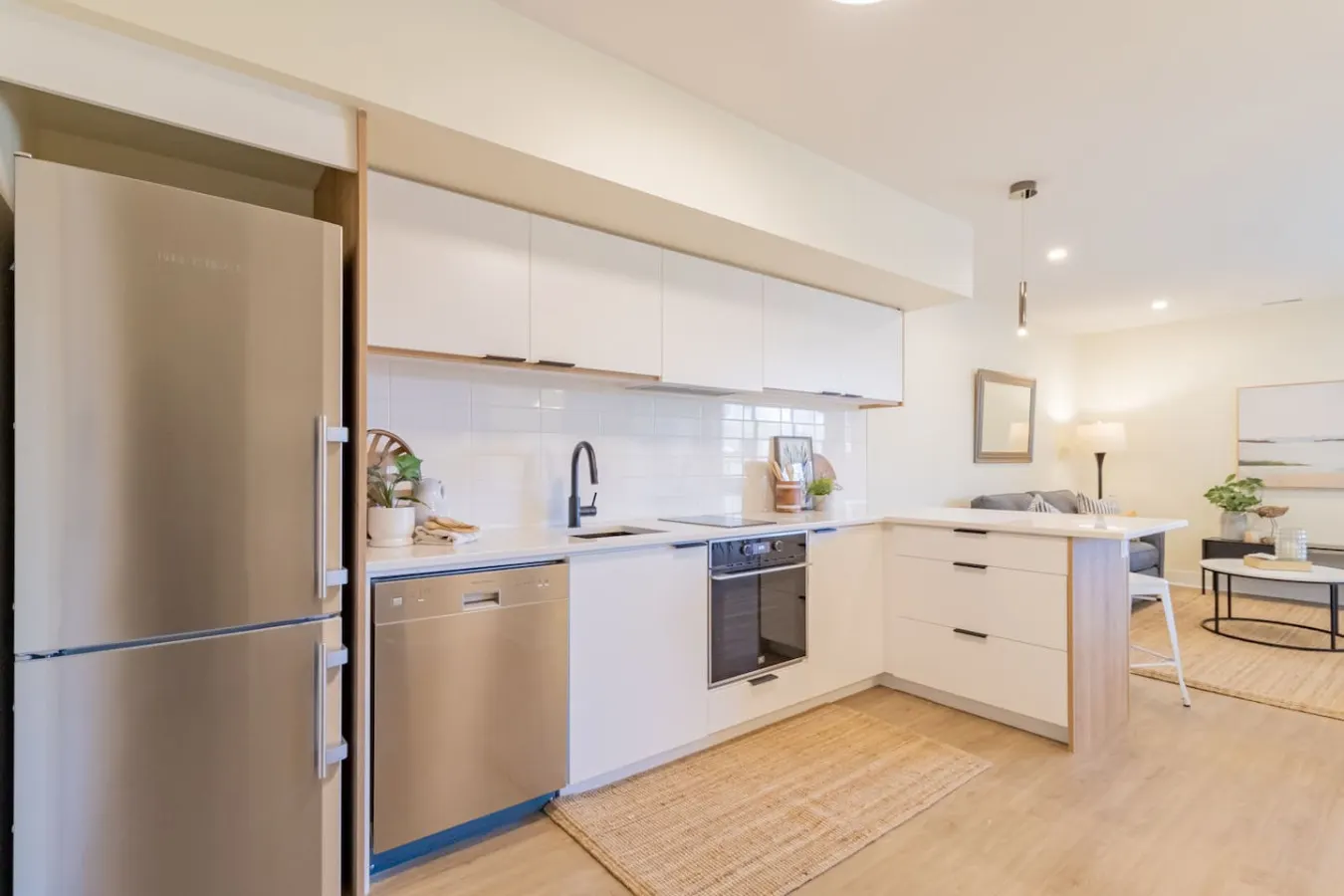 2 Bedroom Condo- Hot Tub, 1 min to beach - 202 15