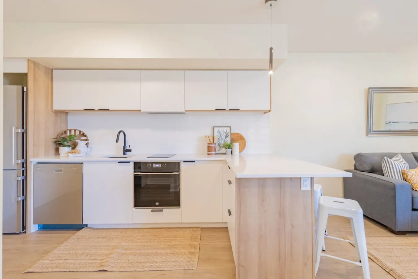 2 Bedroom Condo- Hot Tub, 1 min to beach - 202 17