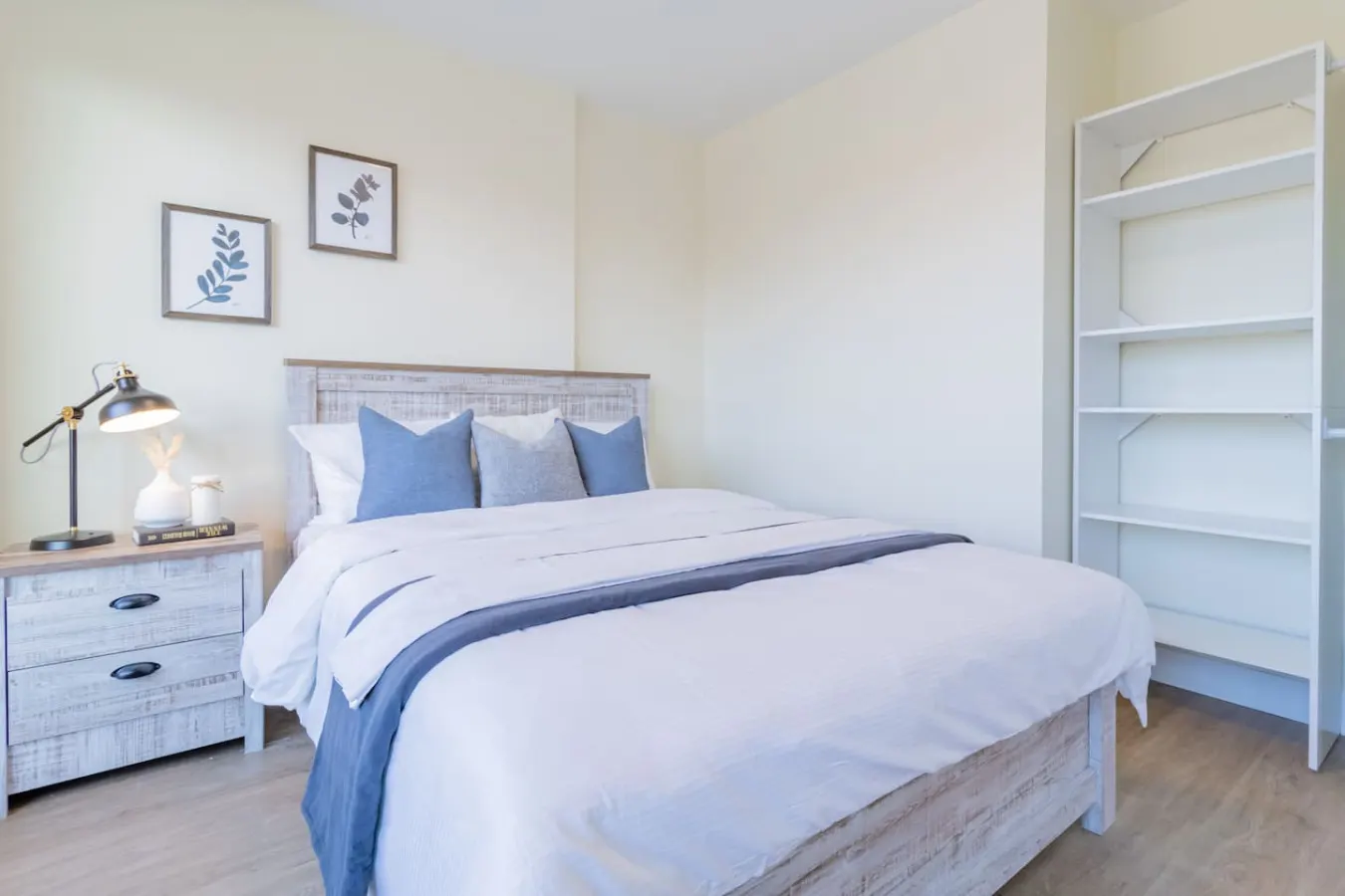 2 Bedroom Condo- Hot Tub, 1 min to beach - 202 — photo 5