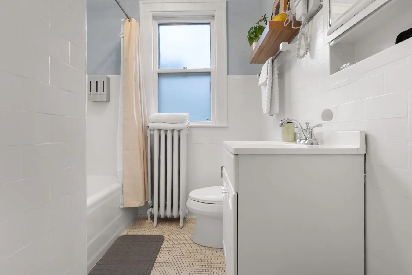 Stockholm Flat at The Squirrel's Nest 8