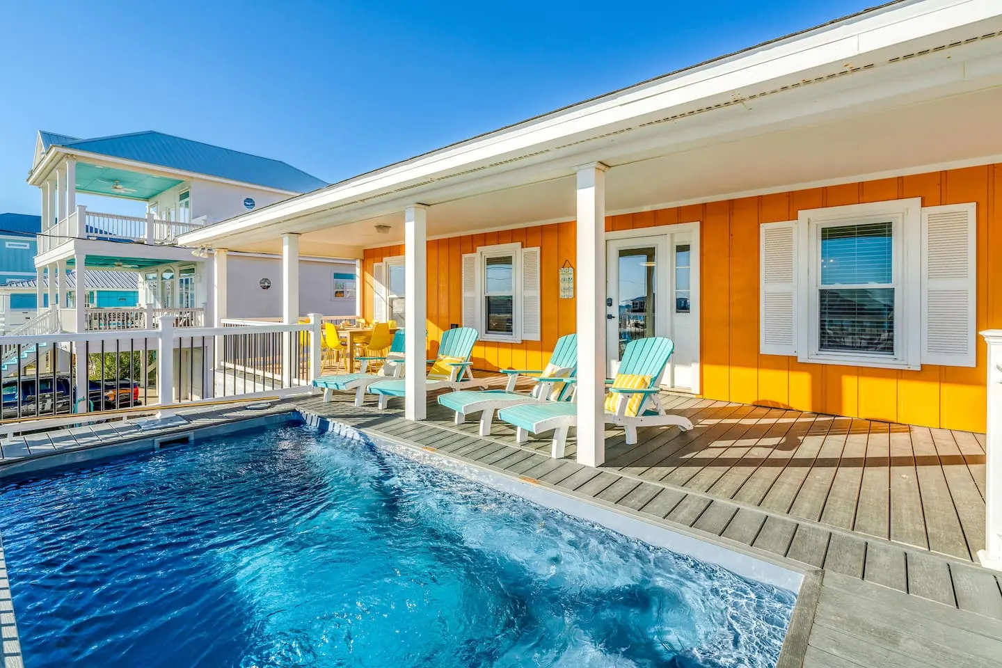 Gulf View with Private Deck Top Pool