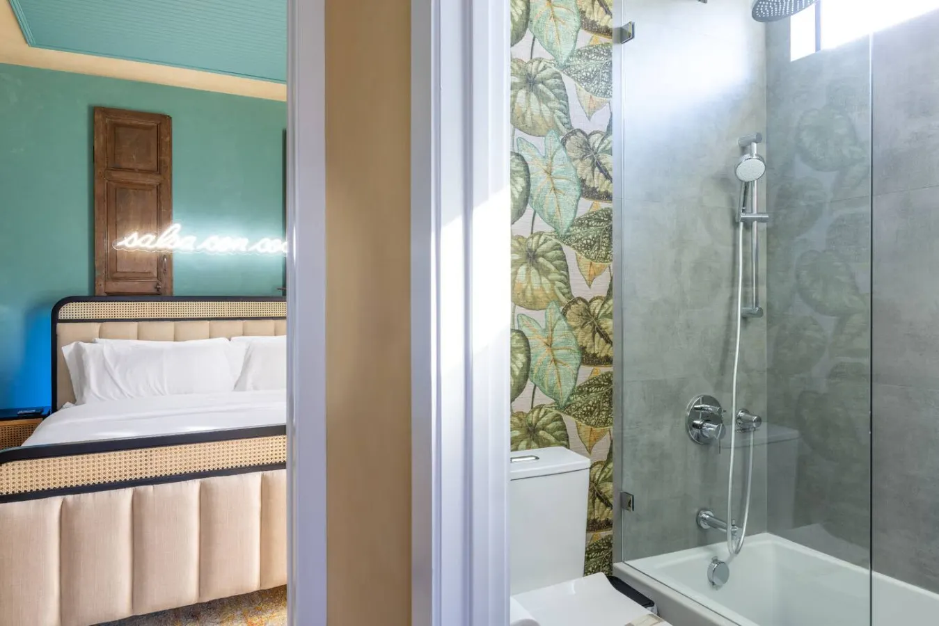 20% OFF NEW! Twin-Townhouse Escape Pools WiFi 13