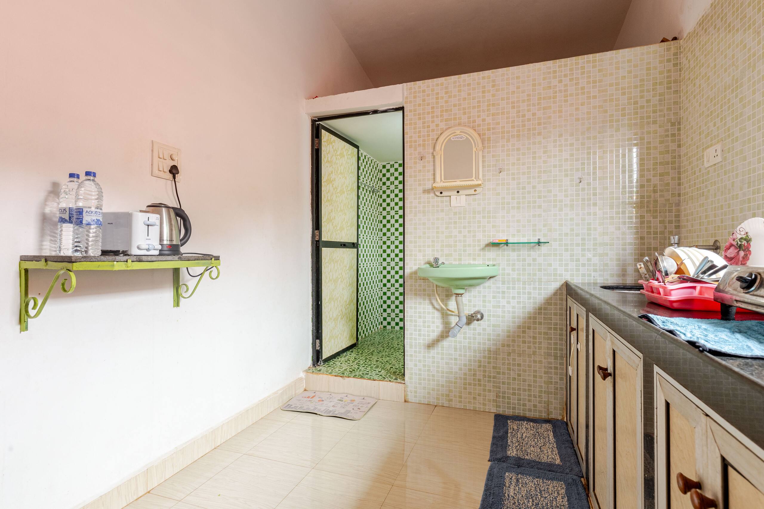 Oceanic(Brittos)Two bedroom, AC Home stayAshvemGoa 17