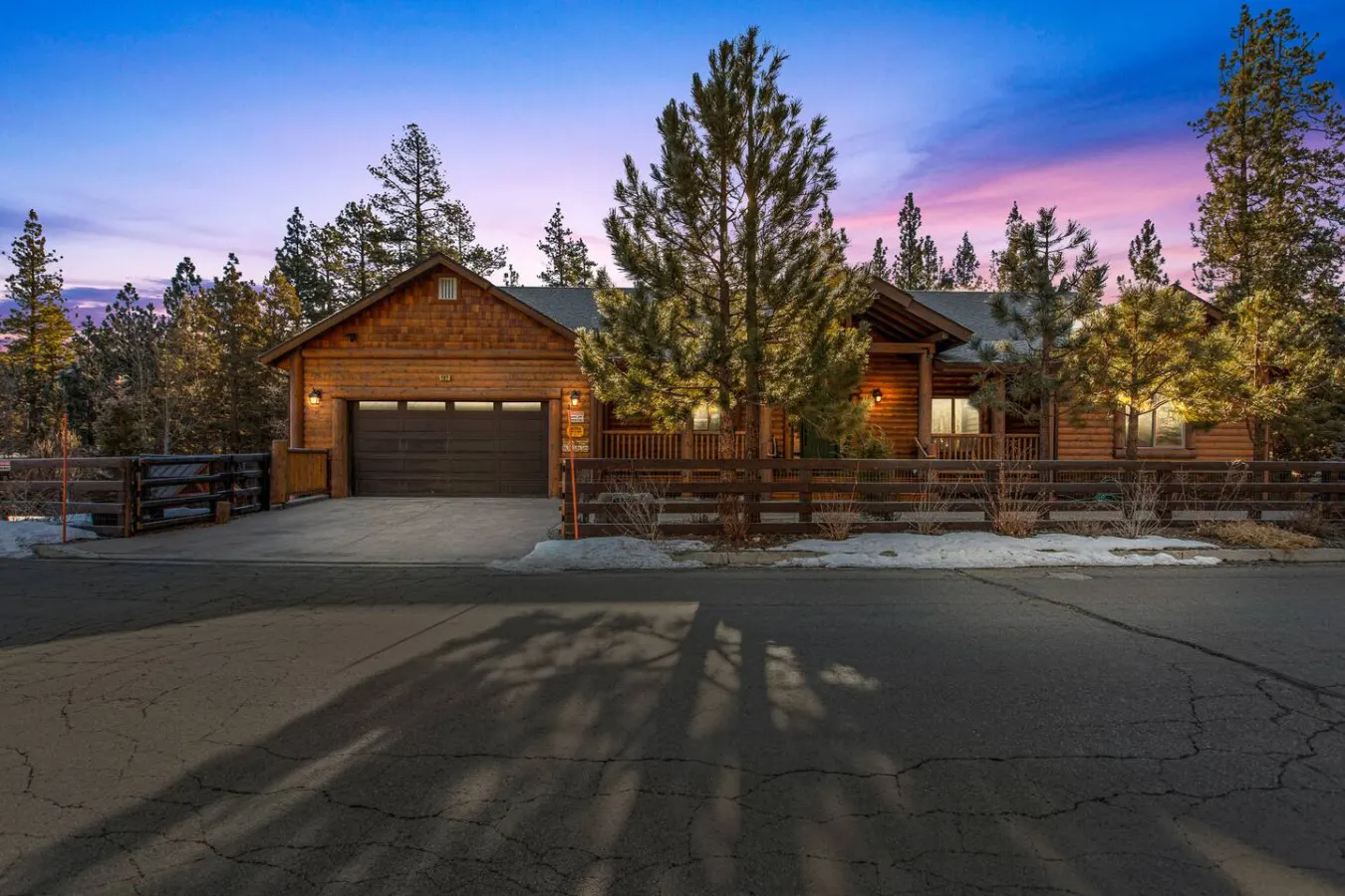Eagle Creek Hot Tub, Game Room, Private Sled Hill