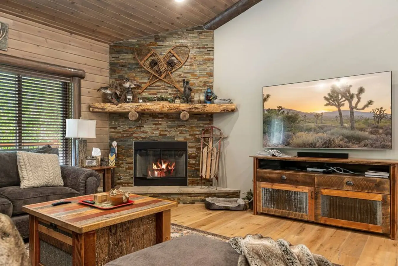 Eagle Creek Hot Tub, Game Room, Private Sled Hill 10