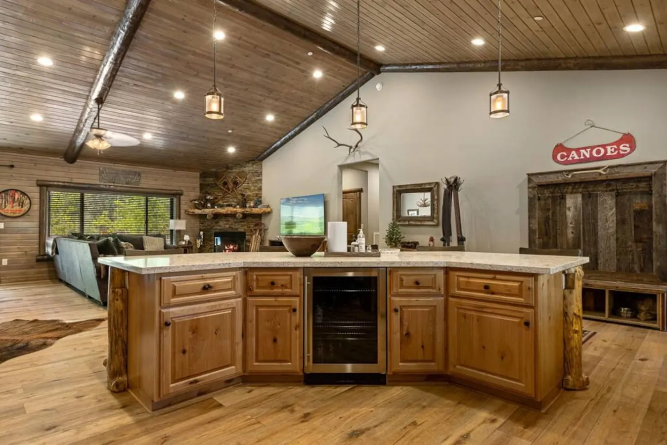 Eagle Creek Hot Tub, Game Room, Private Sled Hill 11