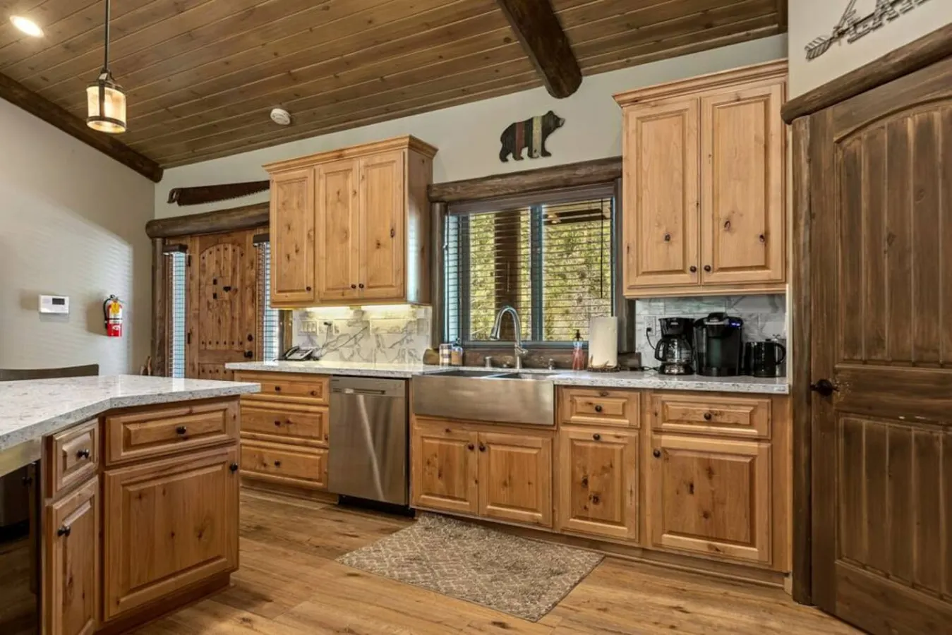 Eagle Creek Hot Tub, Game Room, Private Sled Hill 6
