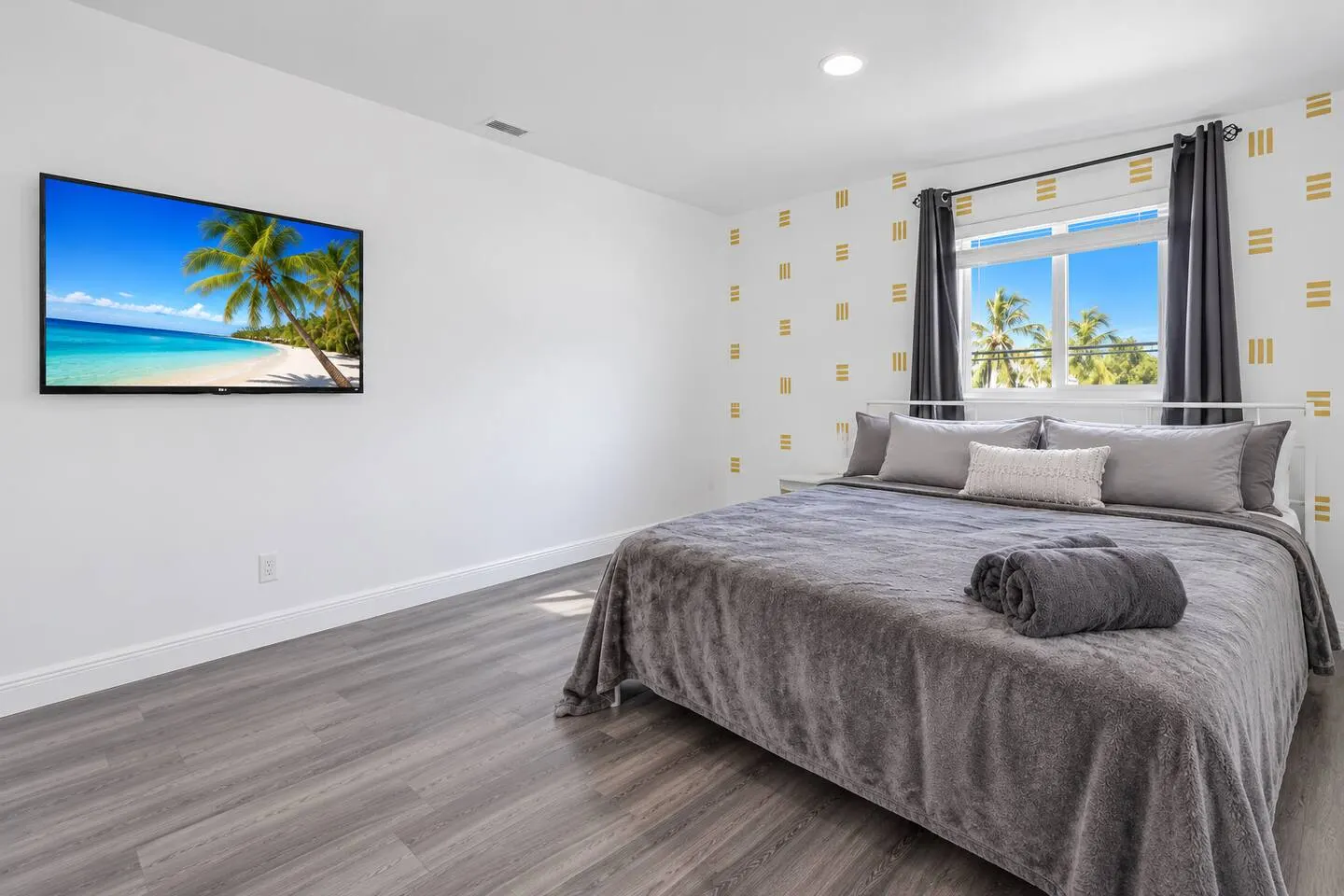 5 Min to Beach Golf Dining & Fun 7C 4