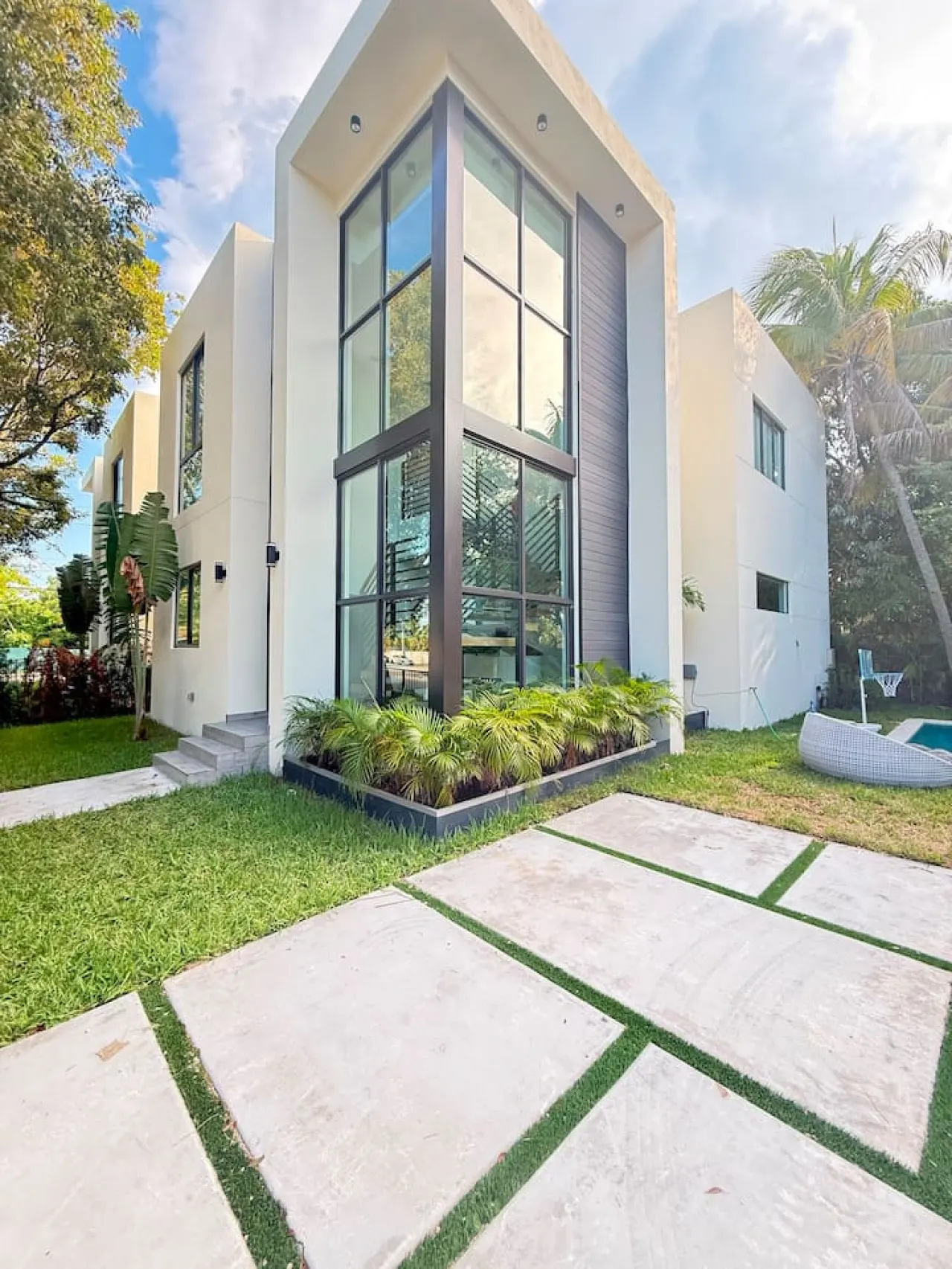 4BR Brand New Modern Little Haiti w Private Pool