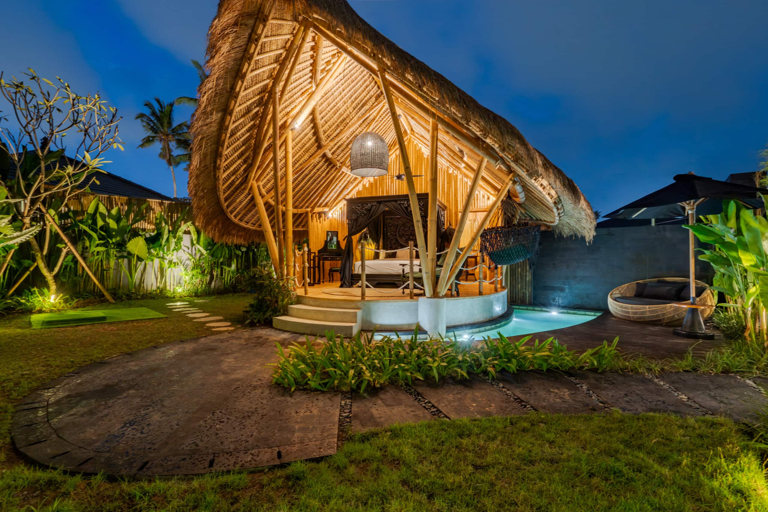 Villa Le Lotus Noir | Unique 5-BR Oasis in Ubud