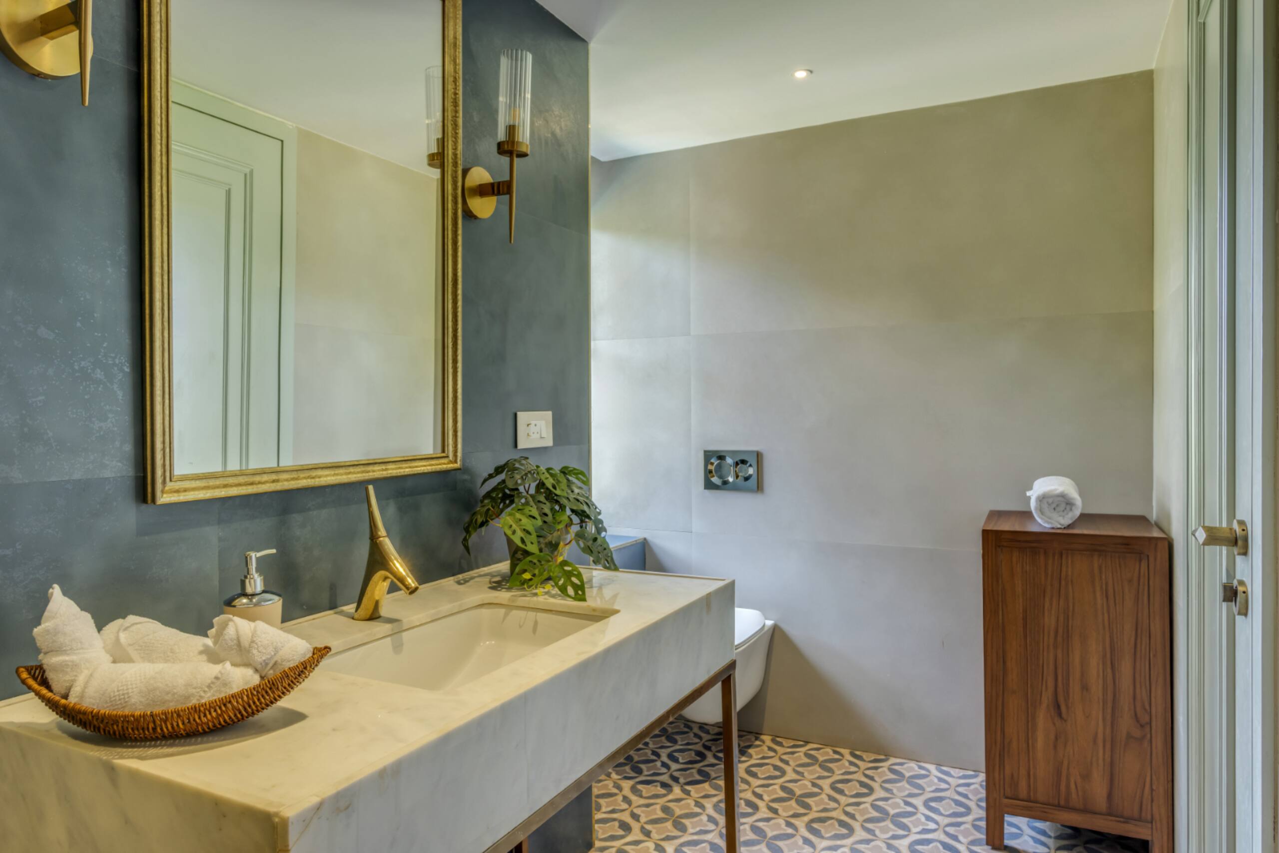 Modern & Luxury 3BHK in Arpora| Huge Lawn, Jacuzzi 29