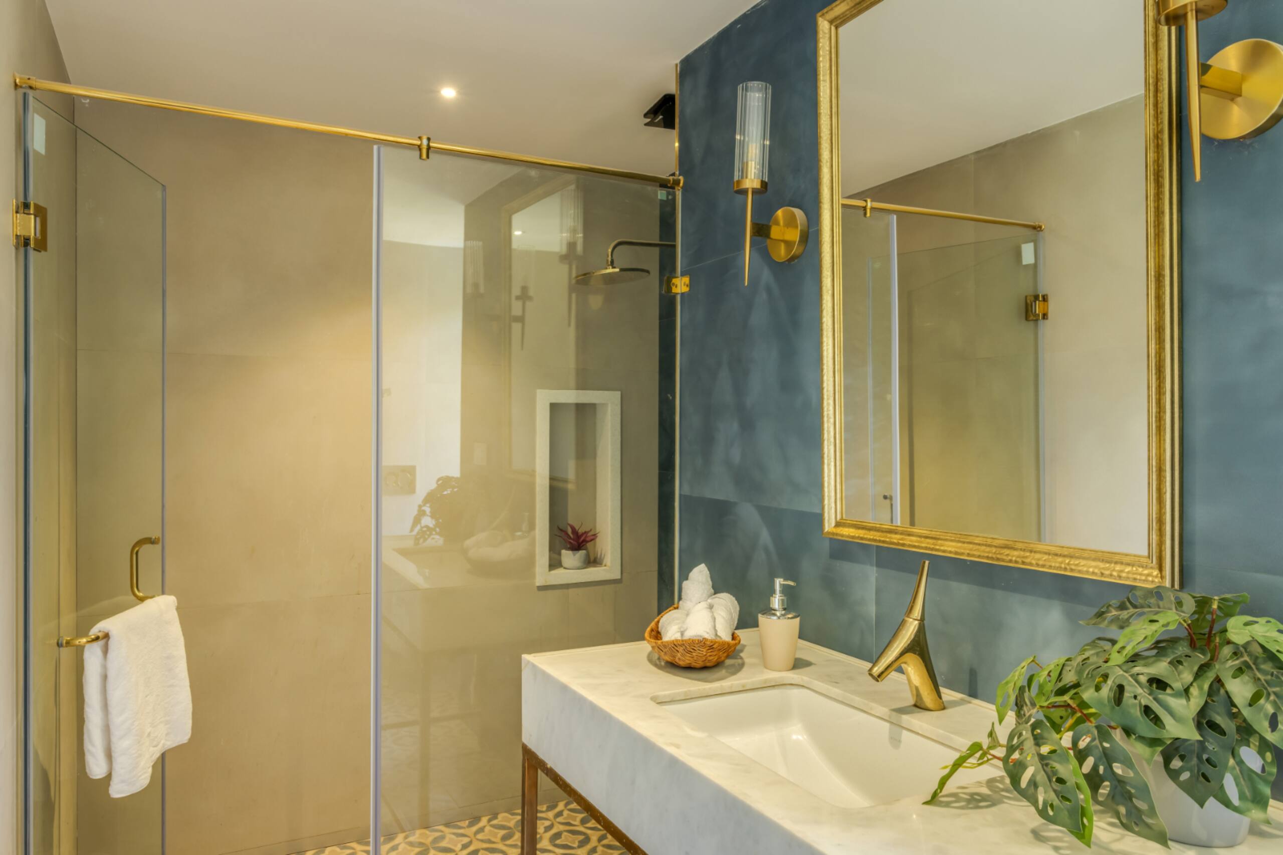 Modern & Luxury 3BHK in Arpora| Huge Lawn, Jacuzzi 28