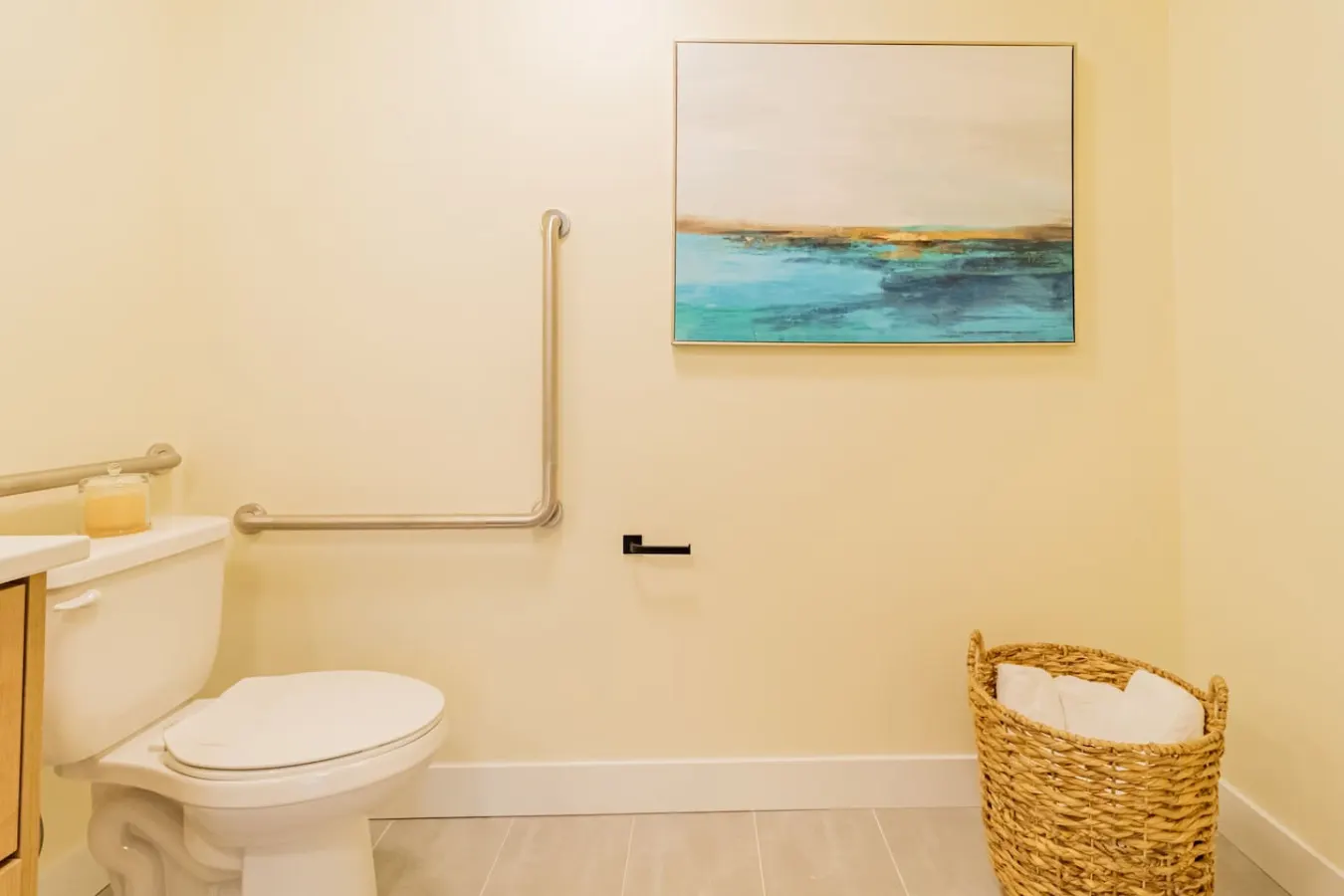 1 bedroom Condo- Hot tub, 1 min to beach - 203 — photo 2