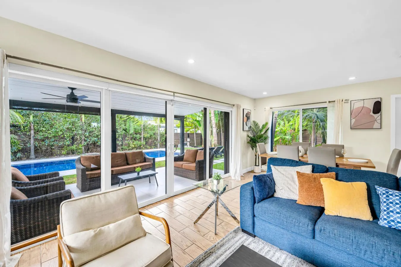 The Oasis Pool House 12